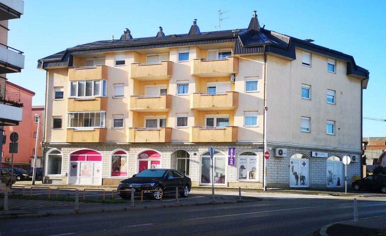 Studio Apartman Comodo Zagreb Exterior photo