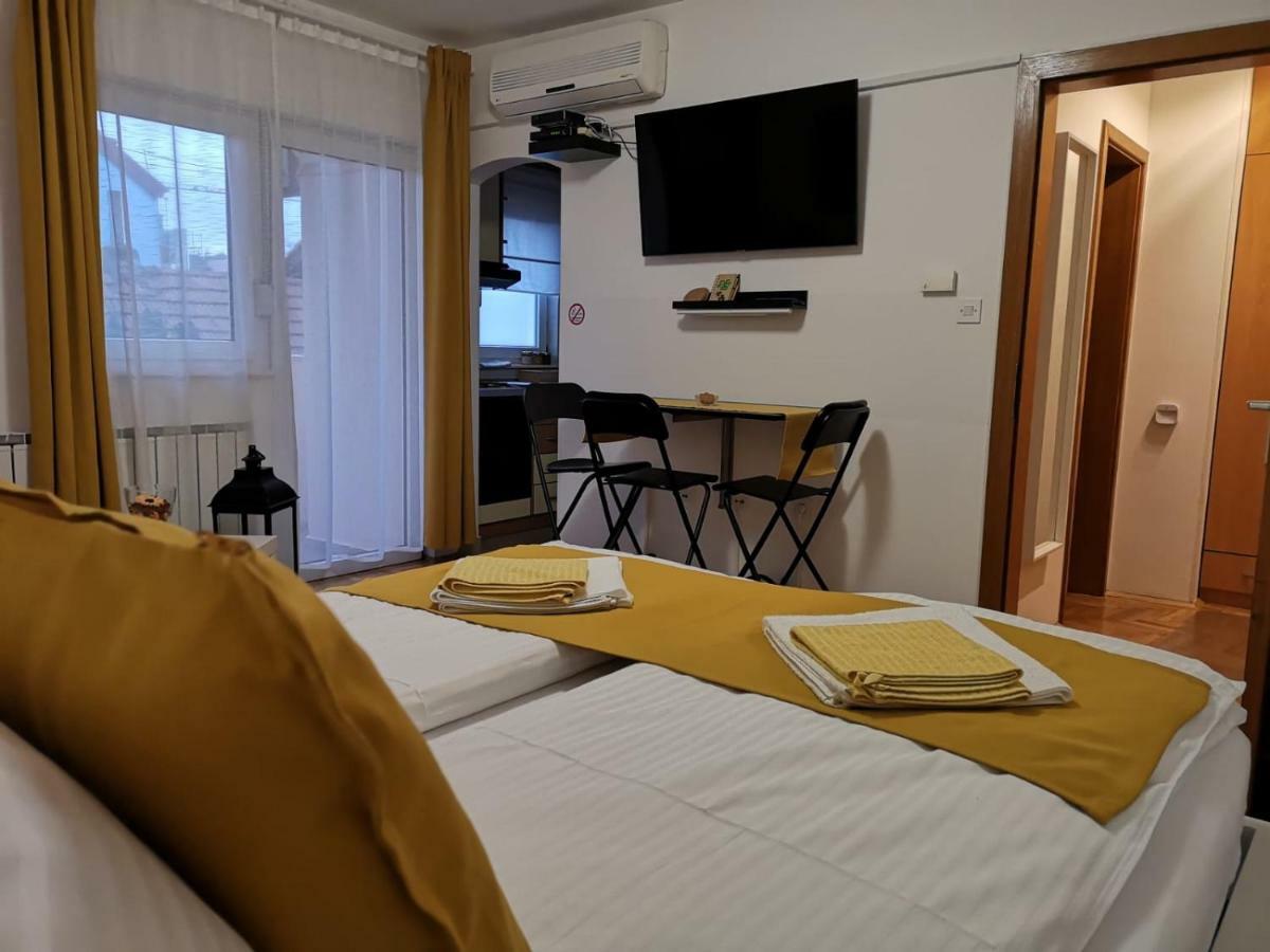 Studio Apartman Comodo Zagreb Exterior photo
