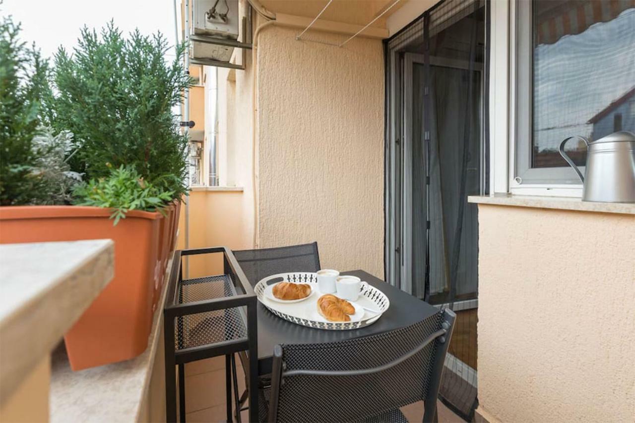 Studio Apartman Comodo Zagreb Exterior photo